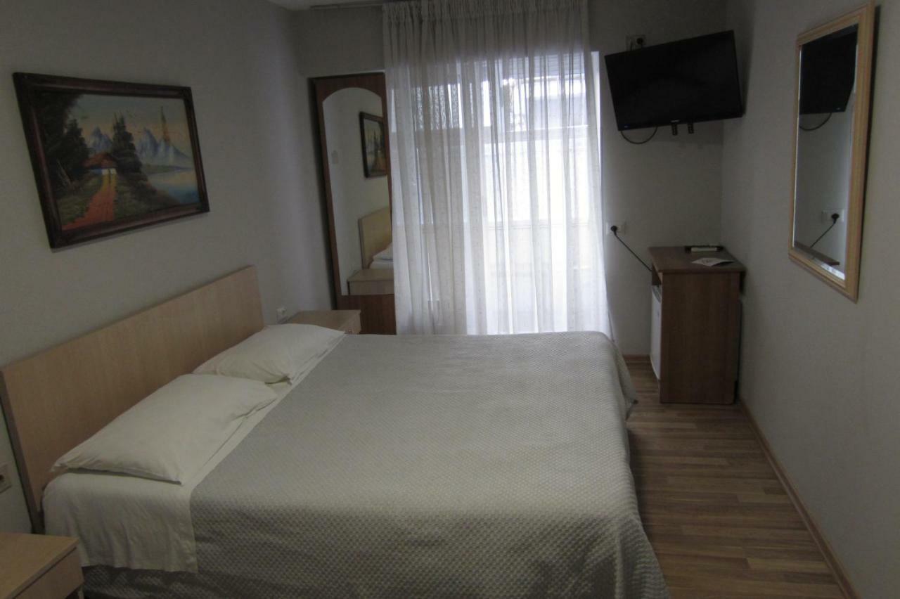 Salku Serviced Rooms Тирана Экстерьер фото