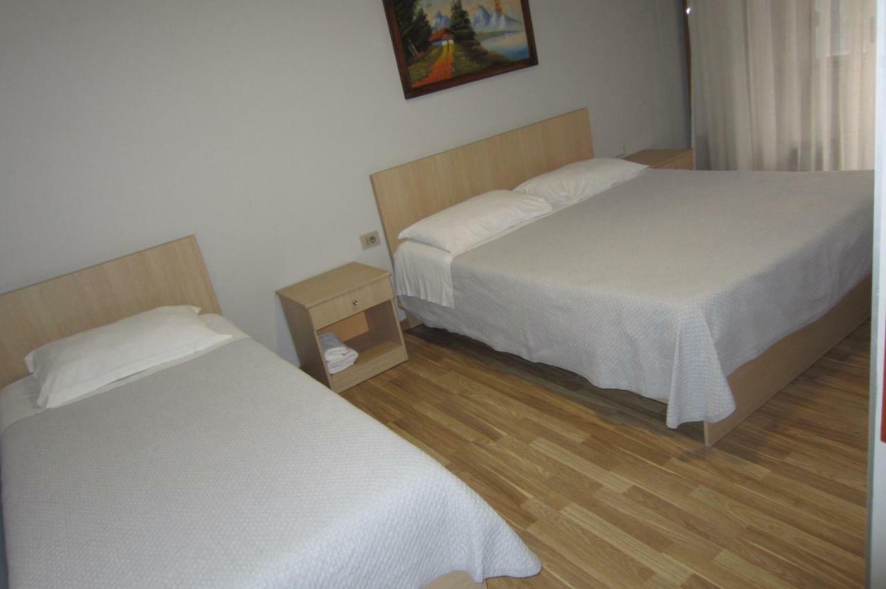 Salku Serviced Rooms Тирана Экстерьер фото
