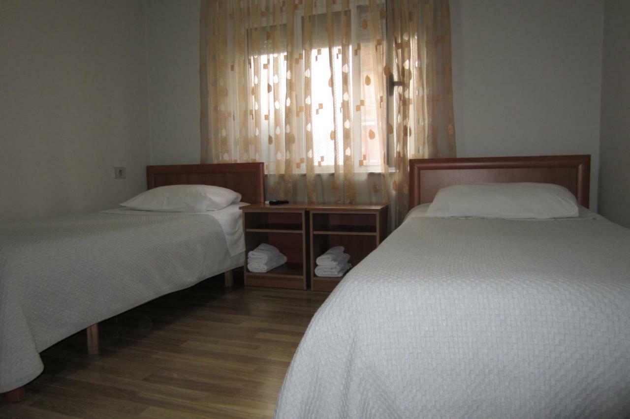 Salku Serviced Rooms Тирана Экстерьер фото
